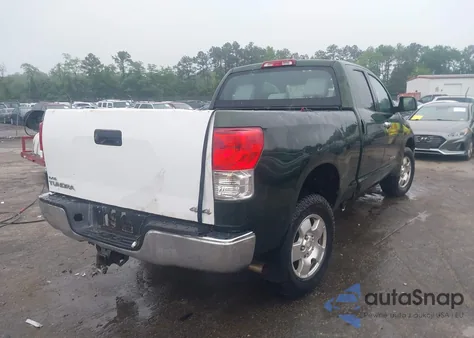 2011 Toyota Tundra Grade 4.6L V8 z USA, uszkodzony, nr VIN 5TFUM5F19BX023354